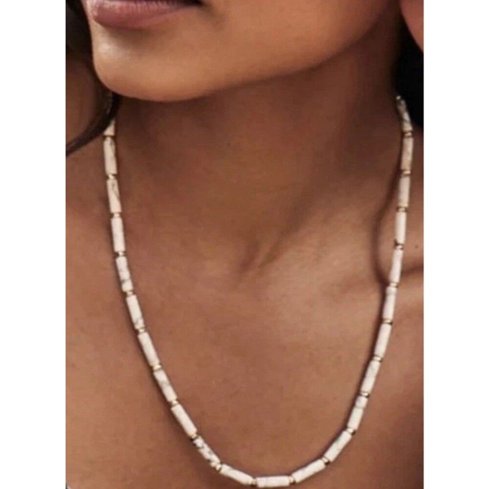 Kendra Scott Ember Gold Strand Necklace in White Variegated Magnesite - Picture 1 of 4